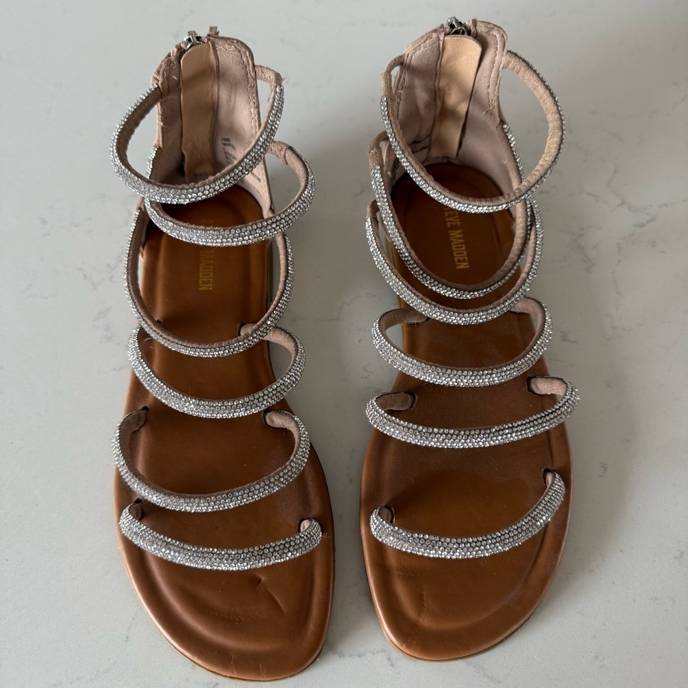 New Steve Madden girls Strappy Rhinestone Sandals back zipper closure Size:4